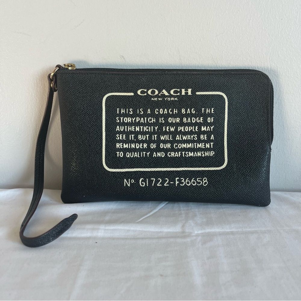 COACH Black Leather Signature Pouch Pouchette Wristlet wallet cardholder - Picture 3 of 9